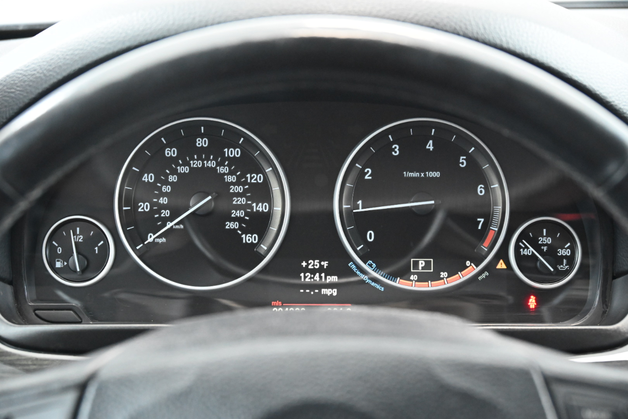 BMW 5-Series 528i xDrive 2013