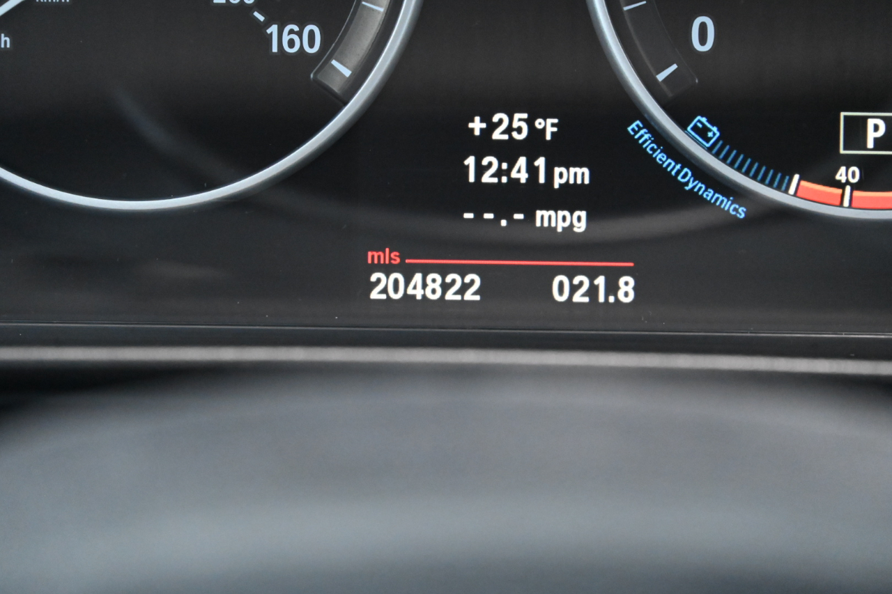 BMW 5-Series 528i xDrive 2013