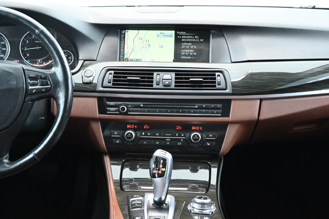 BMW 5-Series 528i xDrive 2013