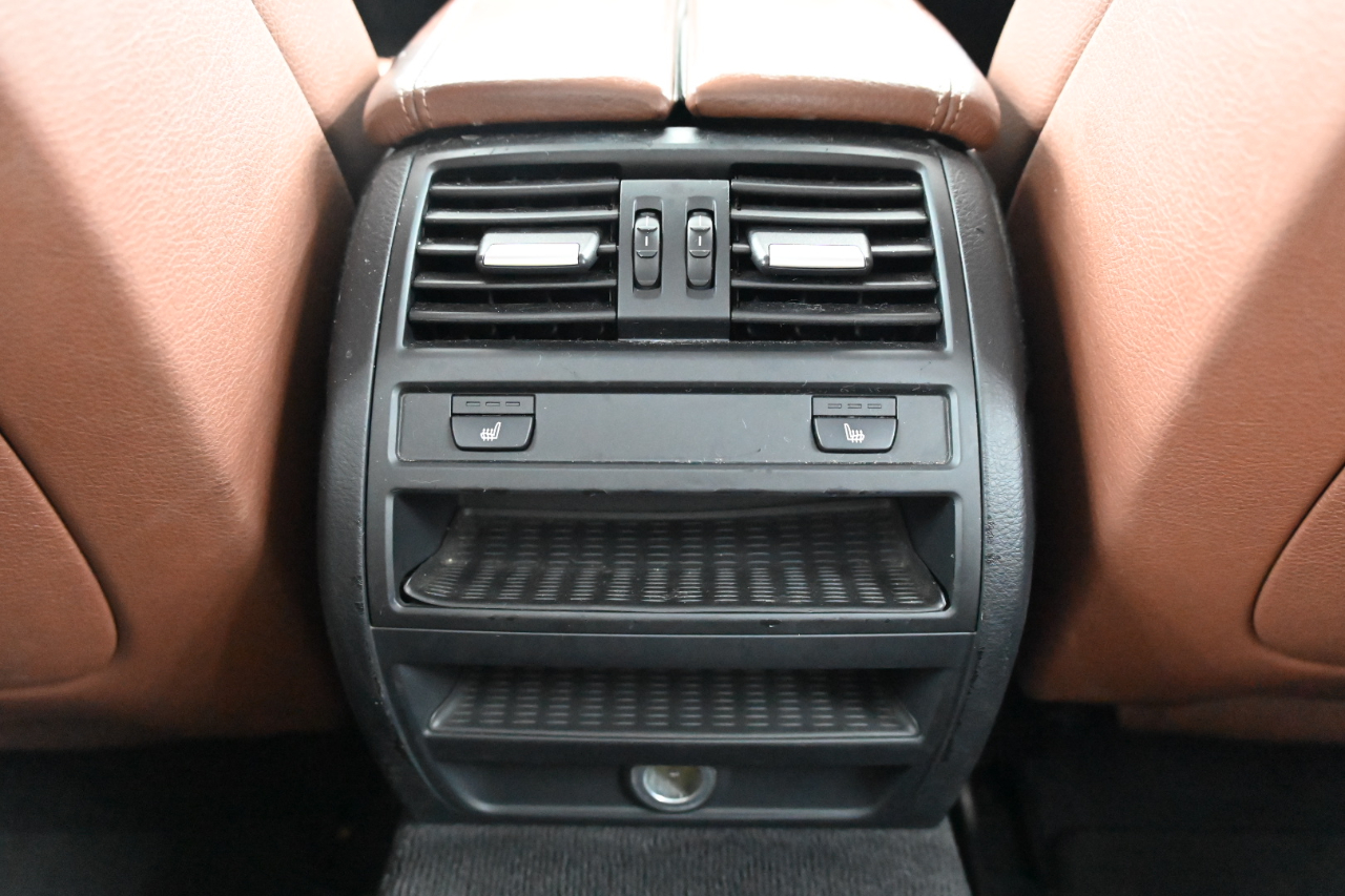 BMW 5-Series 528i xDrive 2013