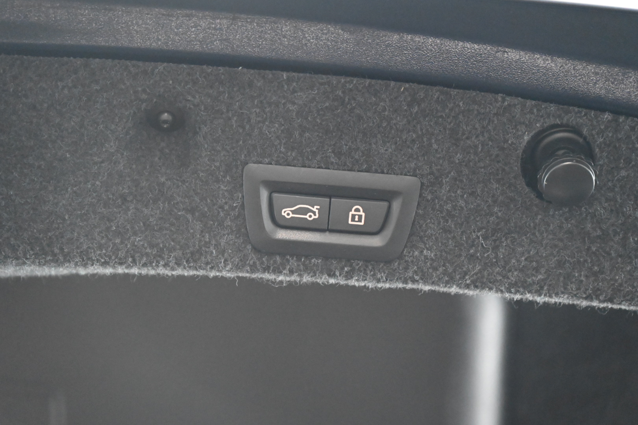 BMW 5-Series 528i xDrive 2013