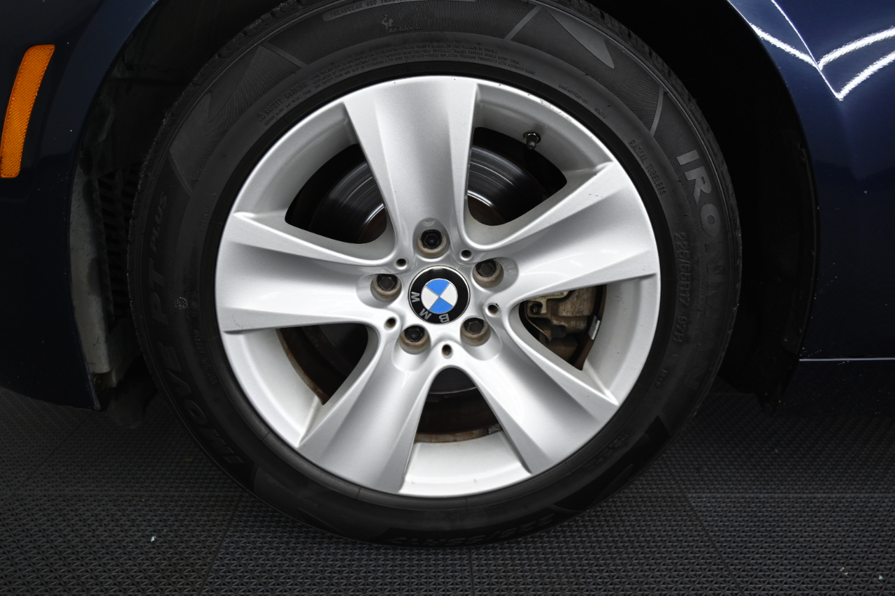 BMW 5-Series 528i xDrive 2013