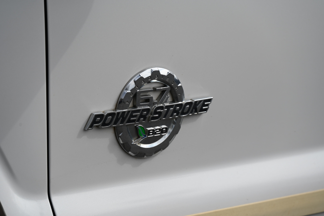 Ford F-350 SD Lariat Crew Cab Long Bed 4WD 2016