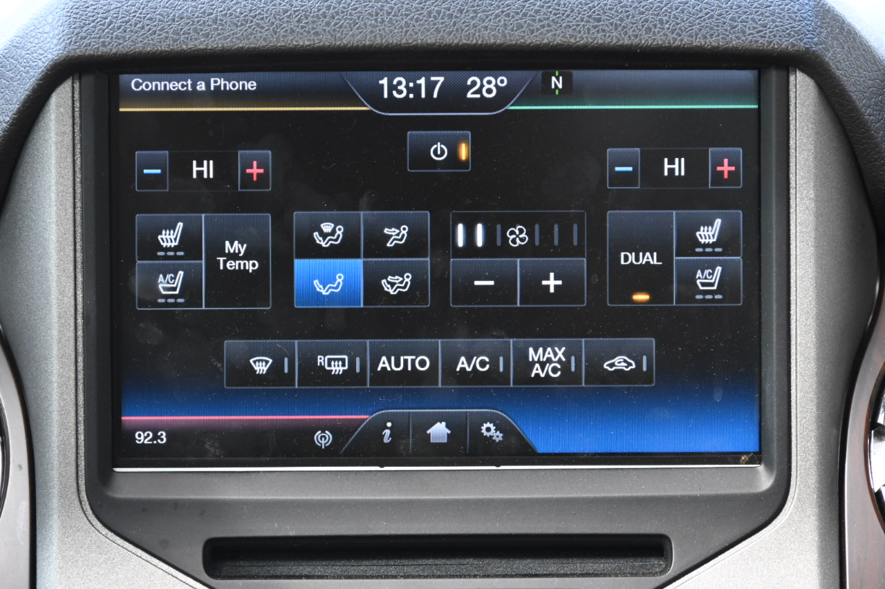 Ford F-350 SD Lariat Crew Cab Long Bed 4WD 2016