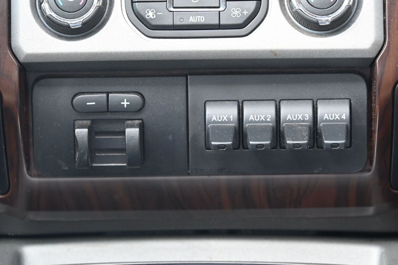 Ford F-350 SD Lariat Crew Cab Long Bed 4WD 2016