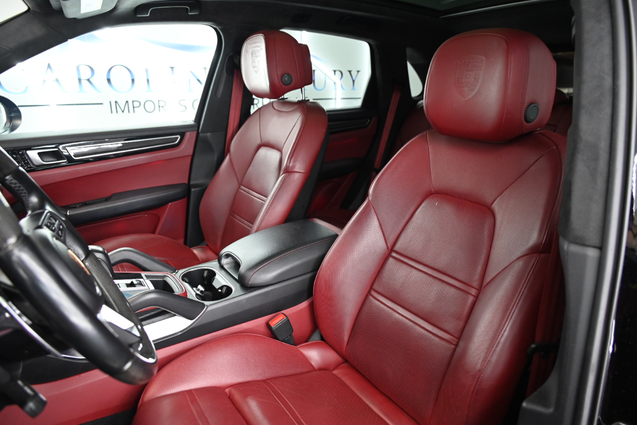 Porsche Cayenne Turbo 2019