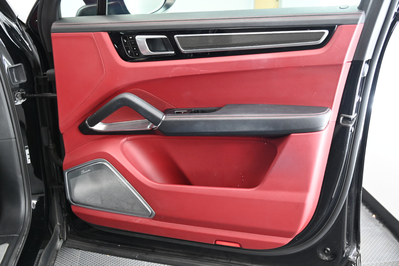 Porsche Cayenne Turbo 2019