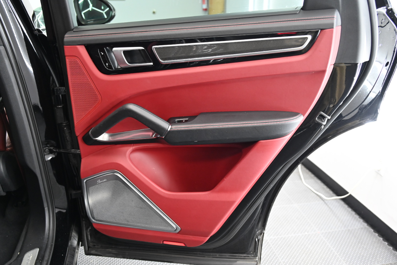 Porsche Cayenne Turbo 2019