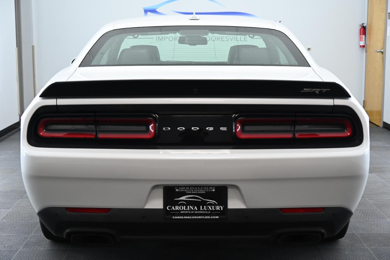 Dodge Challenger SRT Hellcat 2016