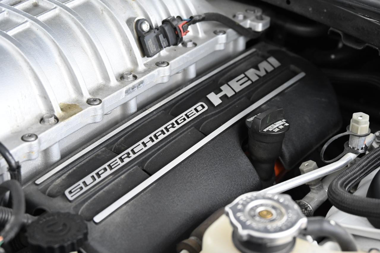 Dodge Challenger SRT Hellcat 2016