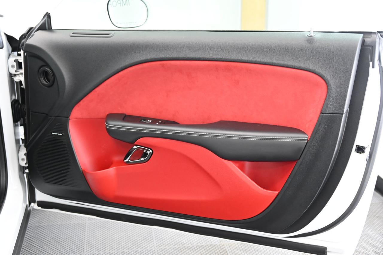 Dodge Challenger SRT Hellcat 2016