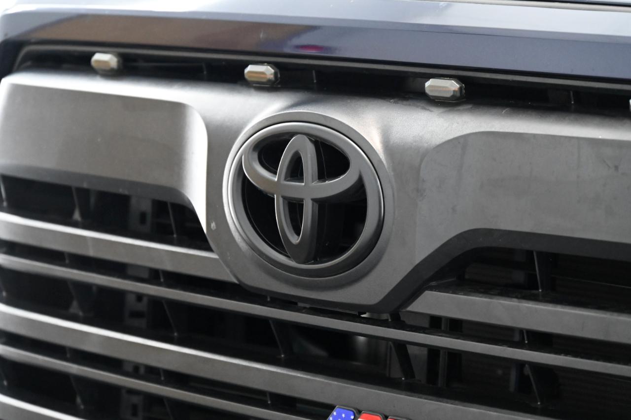 Toyota Tundra SR5 CrewMax 4WD 2022