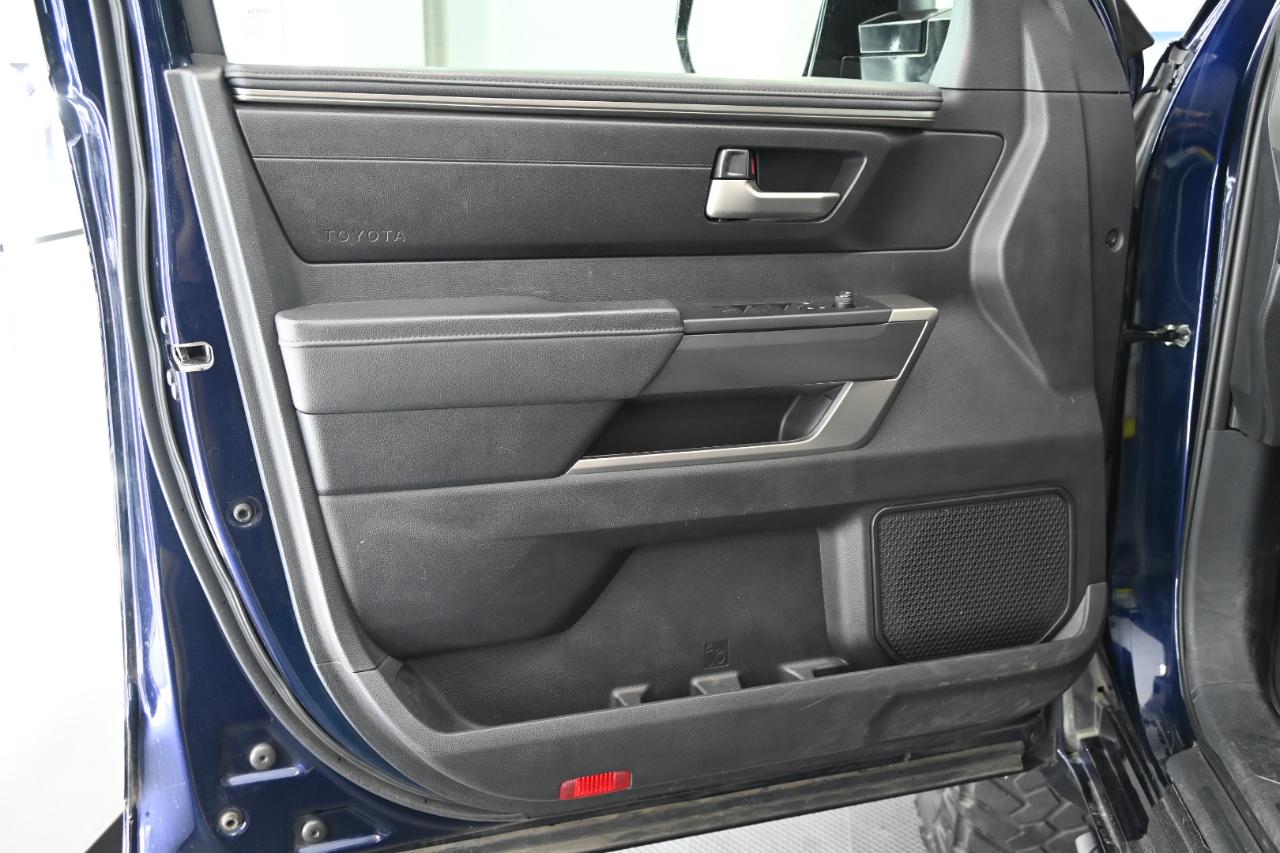 Toyota Tundra SR5 CrewMax 4WD 2022