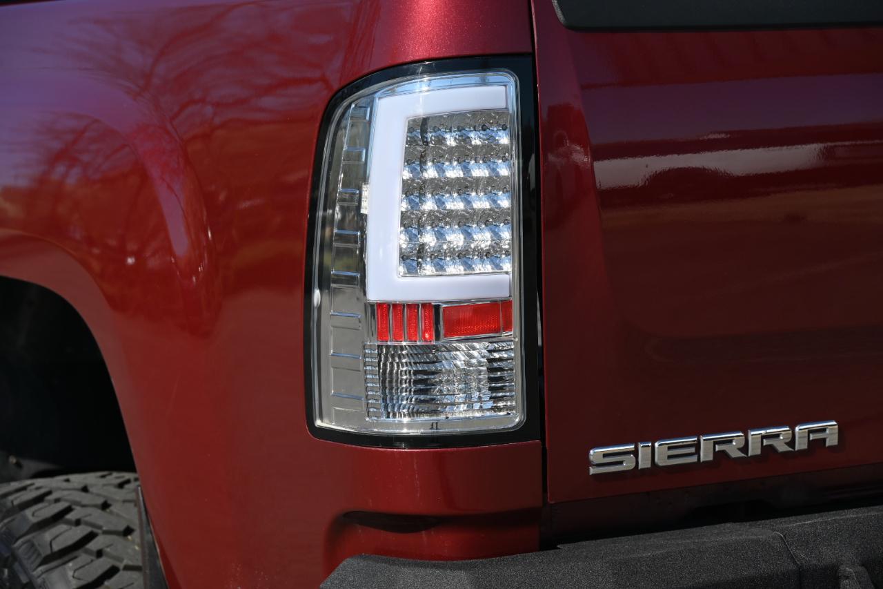 GMC Sierra 2500HD Denali Crew Cab 4WD 2014