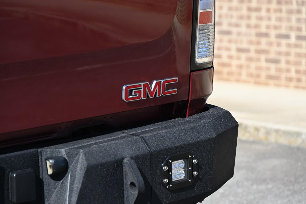 GMC Sierra 2500HD Denali Crew Cab 4WD 2014