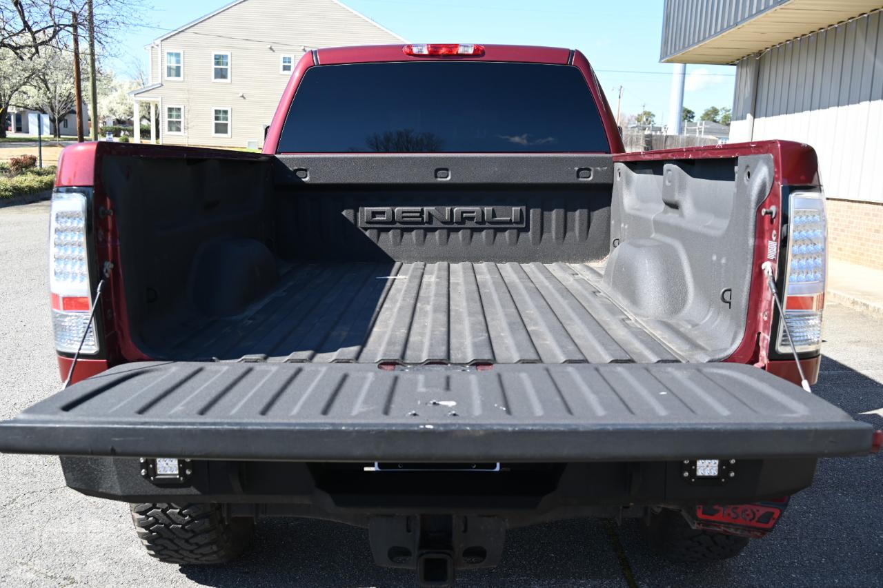 GMC Sierra 2500HD Denali Crew Cab 4WD 2014