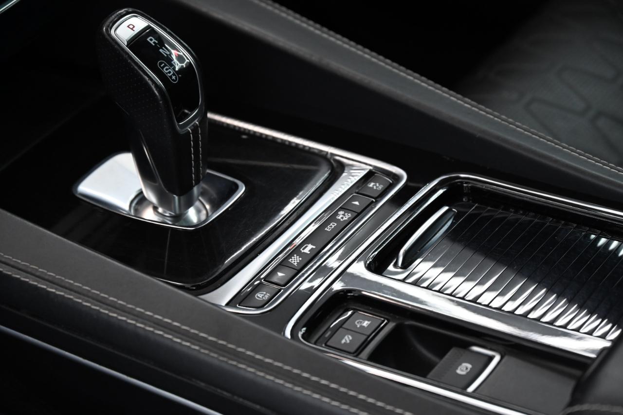 Jaguar F-Pace SVR 2020