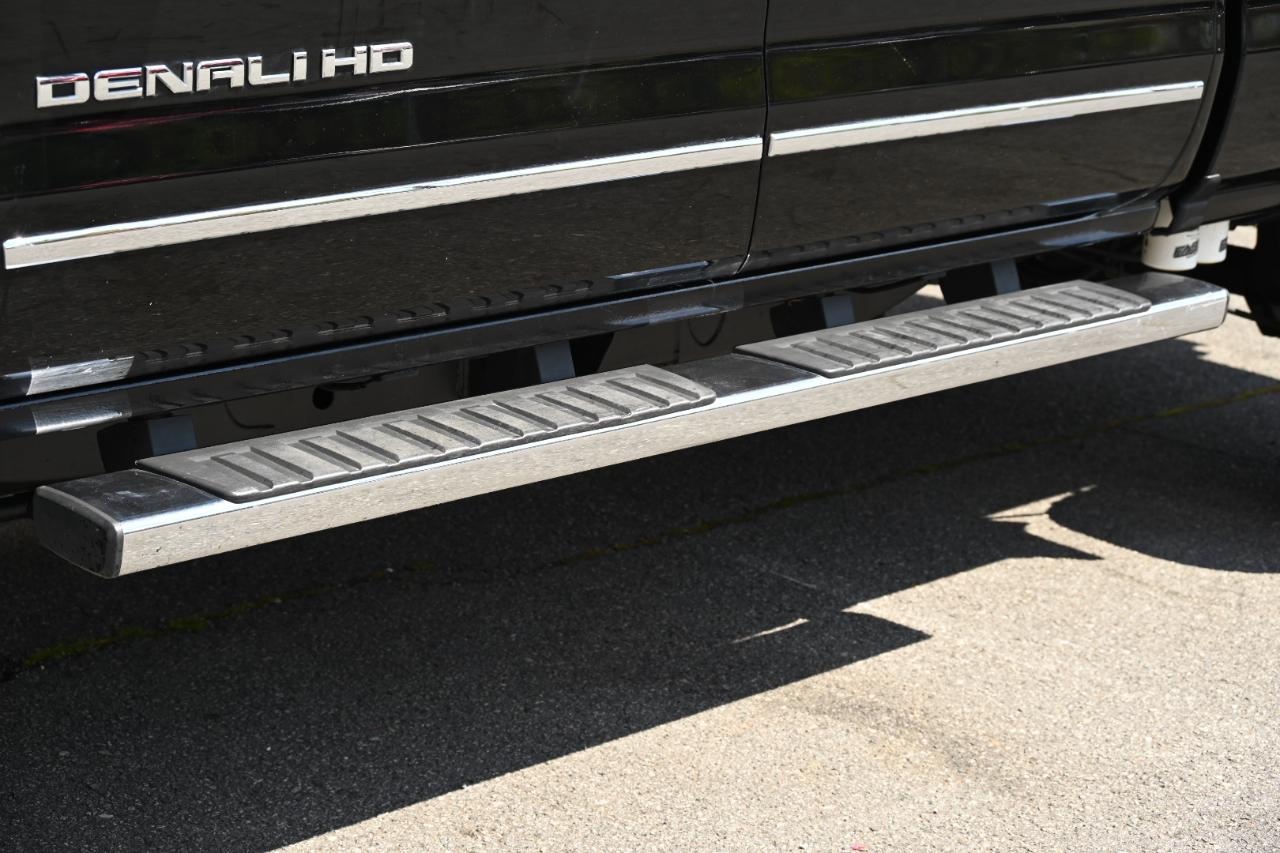 GMC Sierra 2500HD Denali Crew Cab 4WD 2016