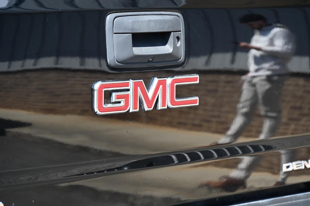 GMC Sierra 2500HD Denali Crew Cab 4WD 2016