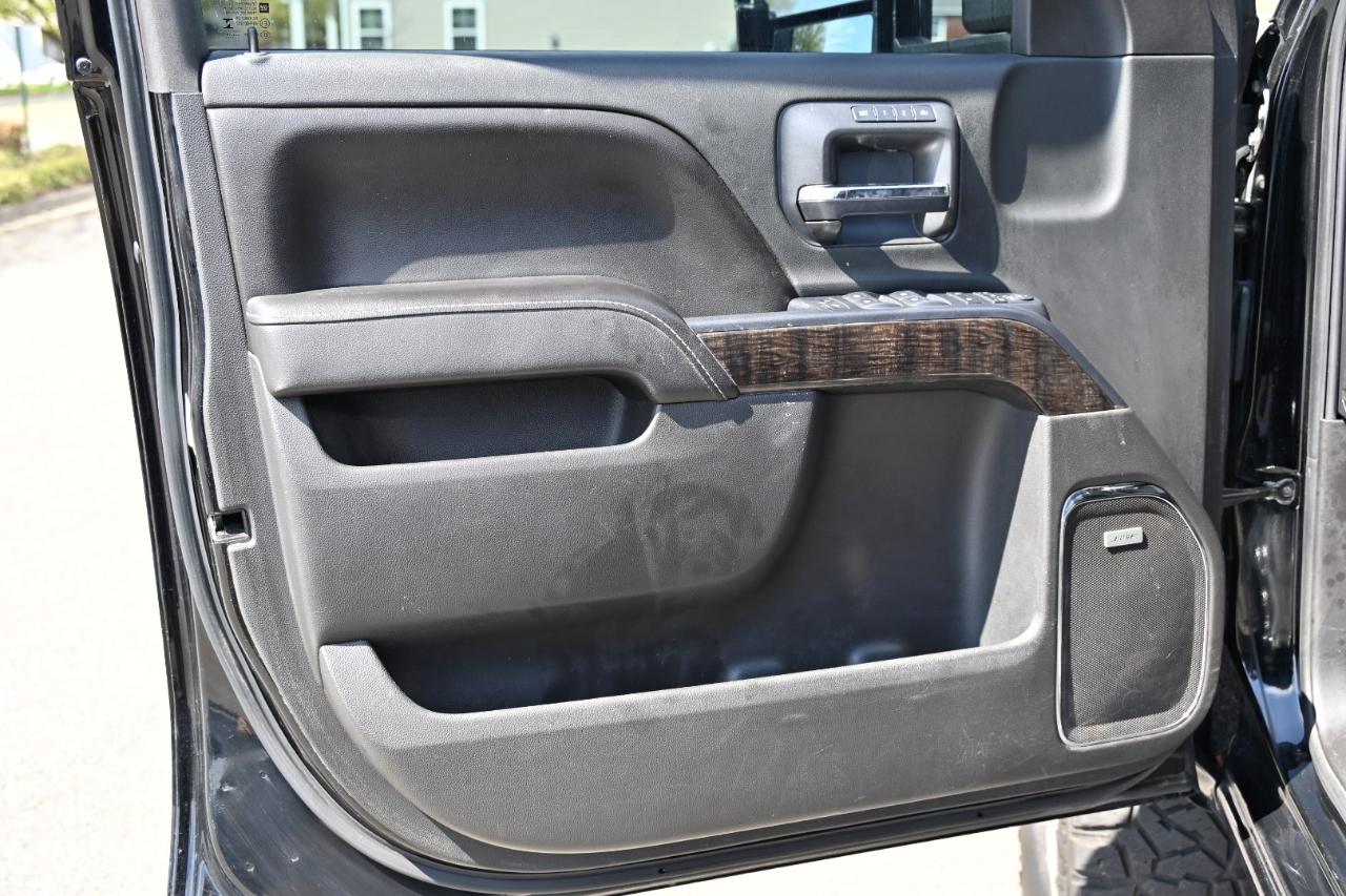 GMC Sierra 2500HD Denali Crew Cab 4WD 2016