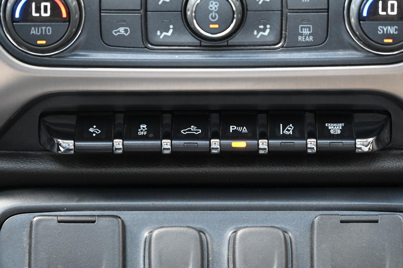 GMC Sierra 2500HD Denali Crew Cab 4WD 2016