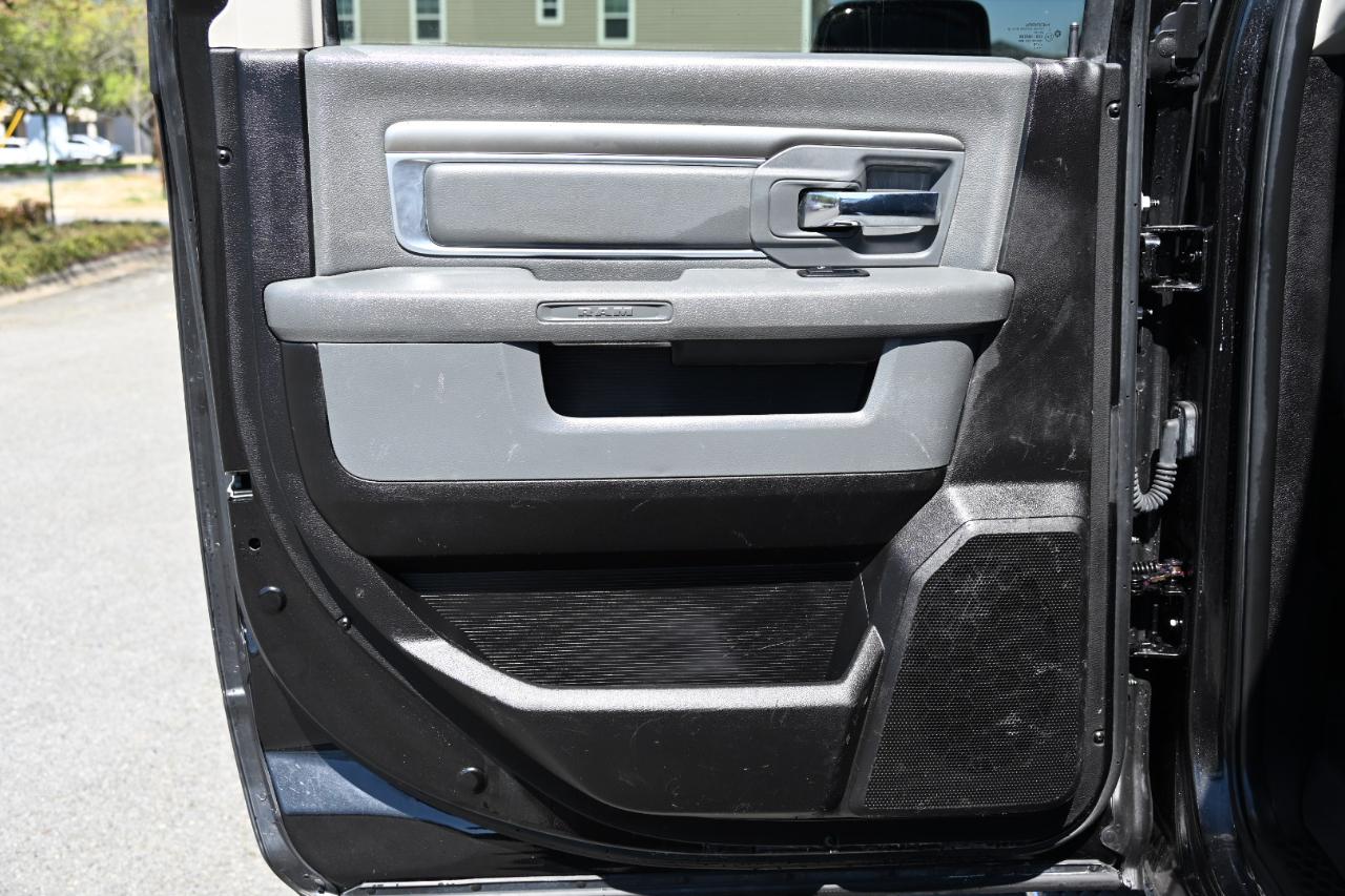 RAM 2500 SLT Crew Cab SWB 4WD 2018