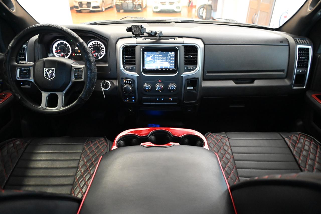 RAM 1500 Classic Warlock 4x4 Quad Cab 6'4" Box 2021