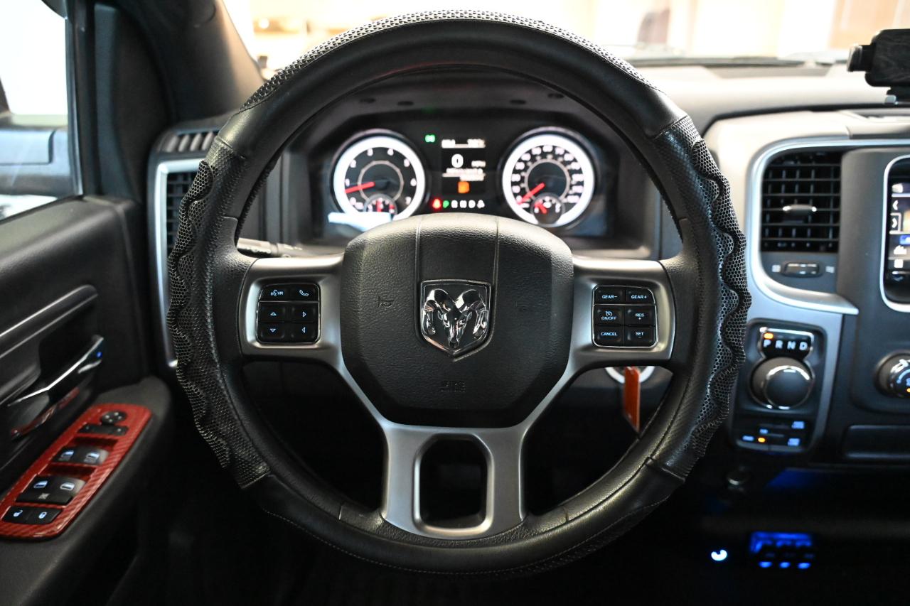 RAM 1500 Classic Warlock 4x4 Quad Cab 6'4" Box 2021