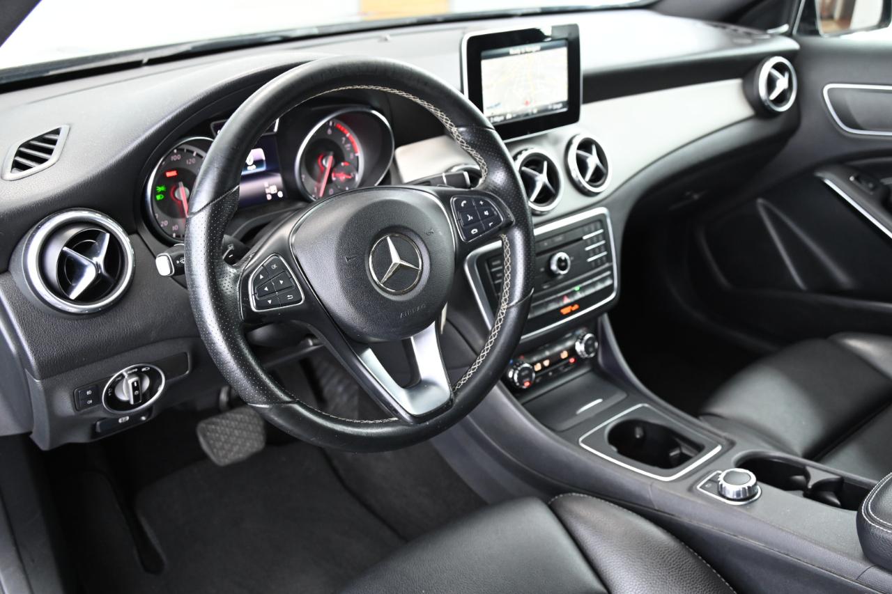 Mercedes-Benz GLA-Class GLA250 4MATIC 2016