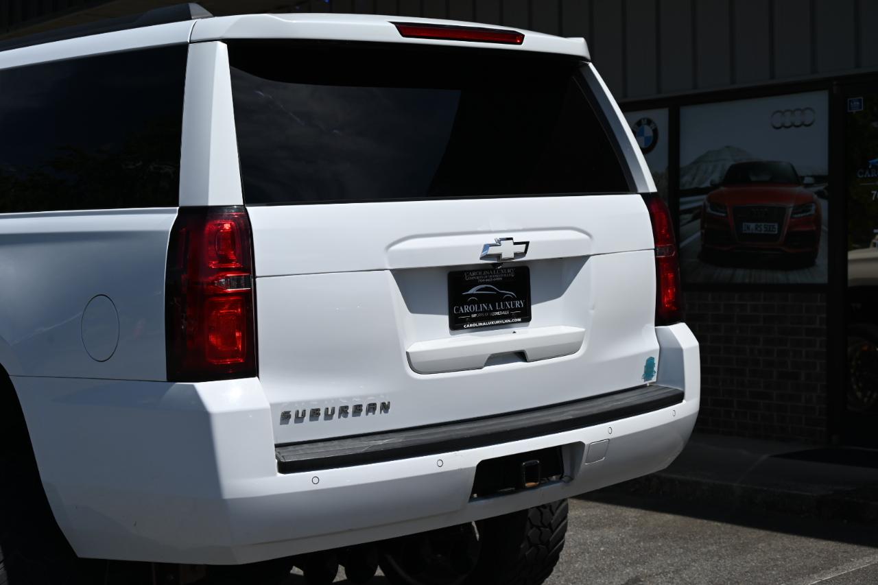 Chevrolet Suburban LT 4WD 2019