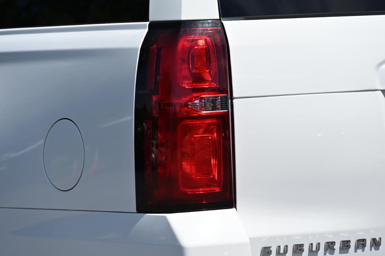 Chevrolet Suburban LT 4WD 2019