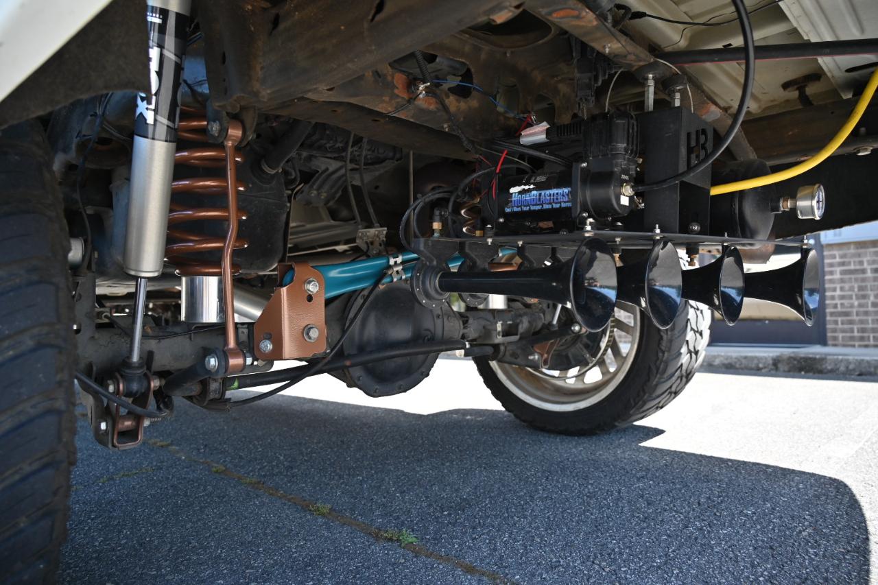 Chevrolet Suburban LT 4WD 2019