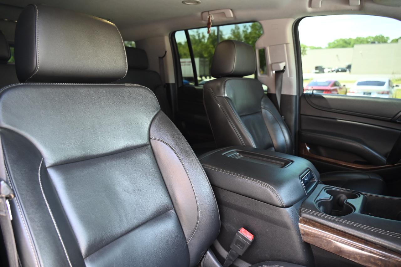 Chevrolet Suburban LT 4WD 2019