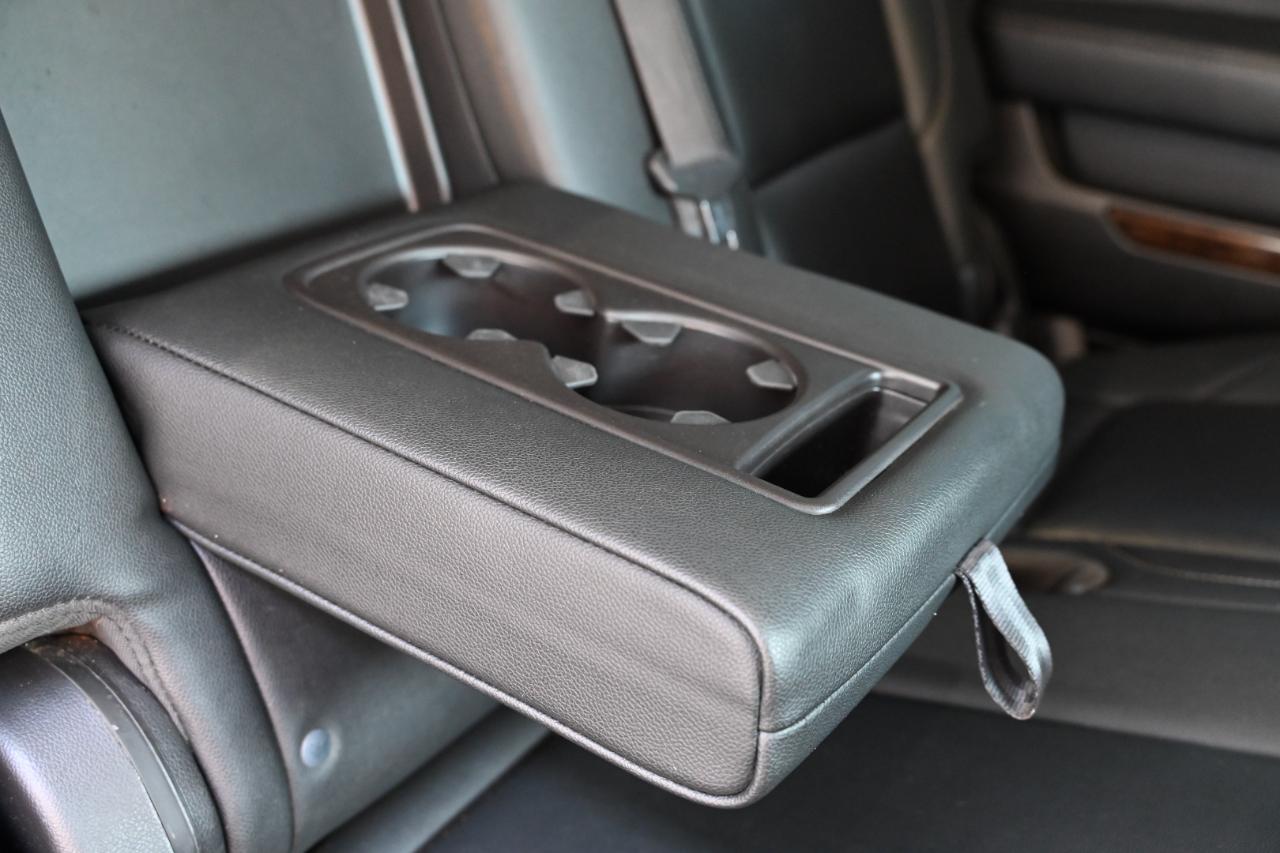 Chevrolet Suburban LT 4WD 2019