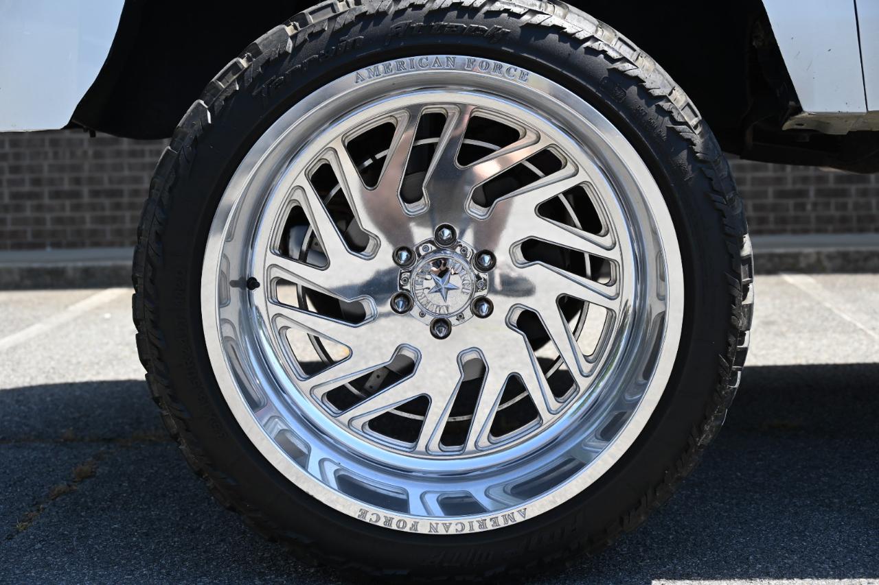 Chevrolet Suburban LT 4WD 2019