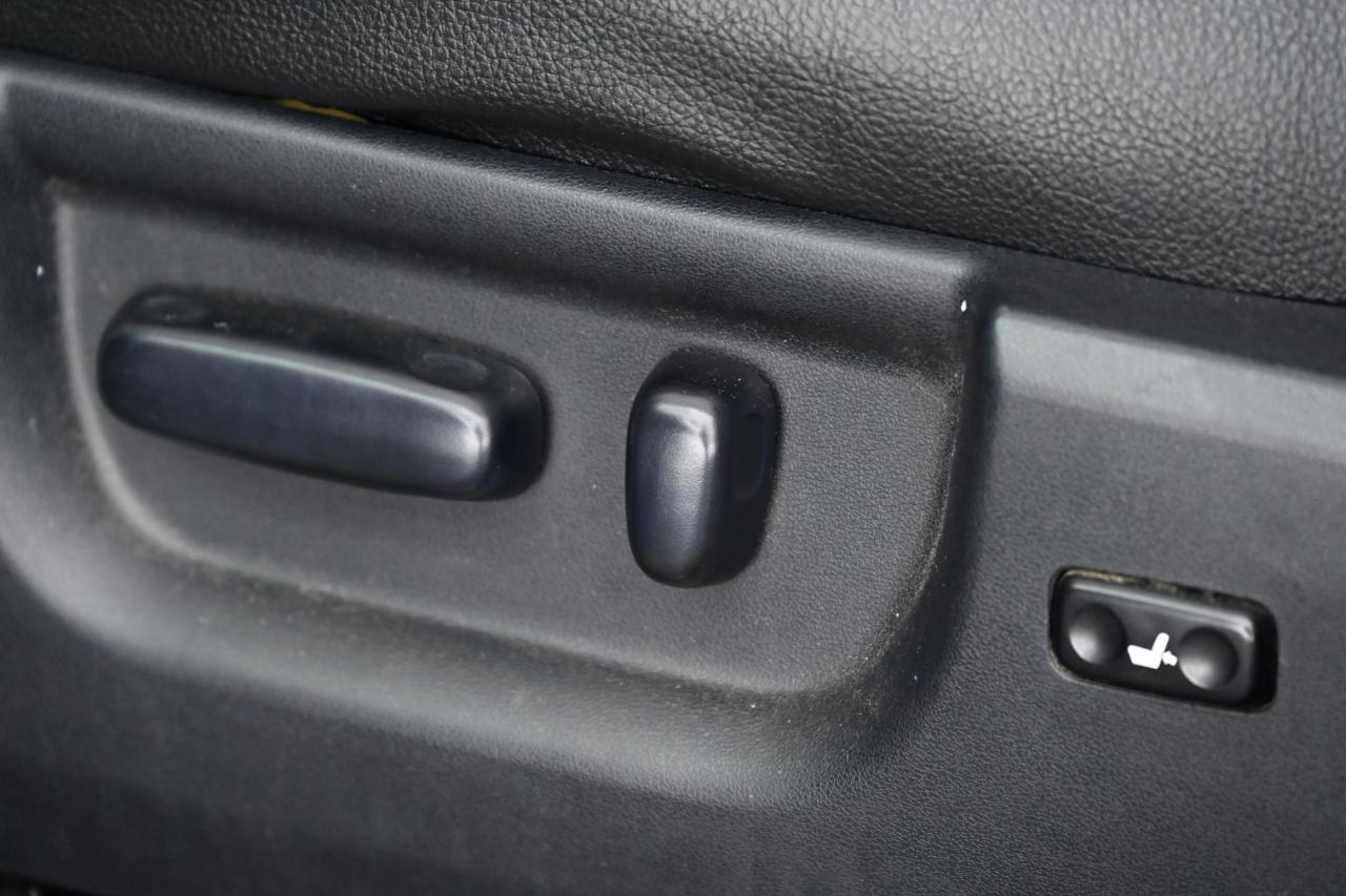 Toyota Tundra Limited 5.7L CrewMax 4WD 2013