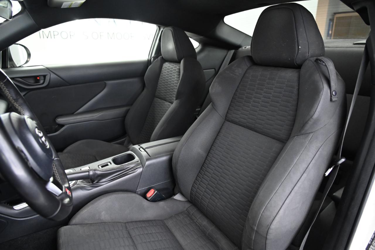 Toyota GR86 Base 6A 2022