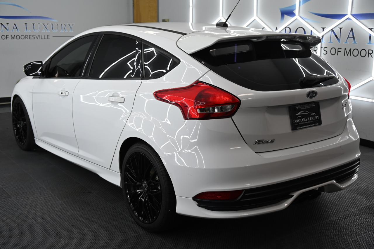 Ford Focus ST Hatch 2017
