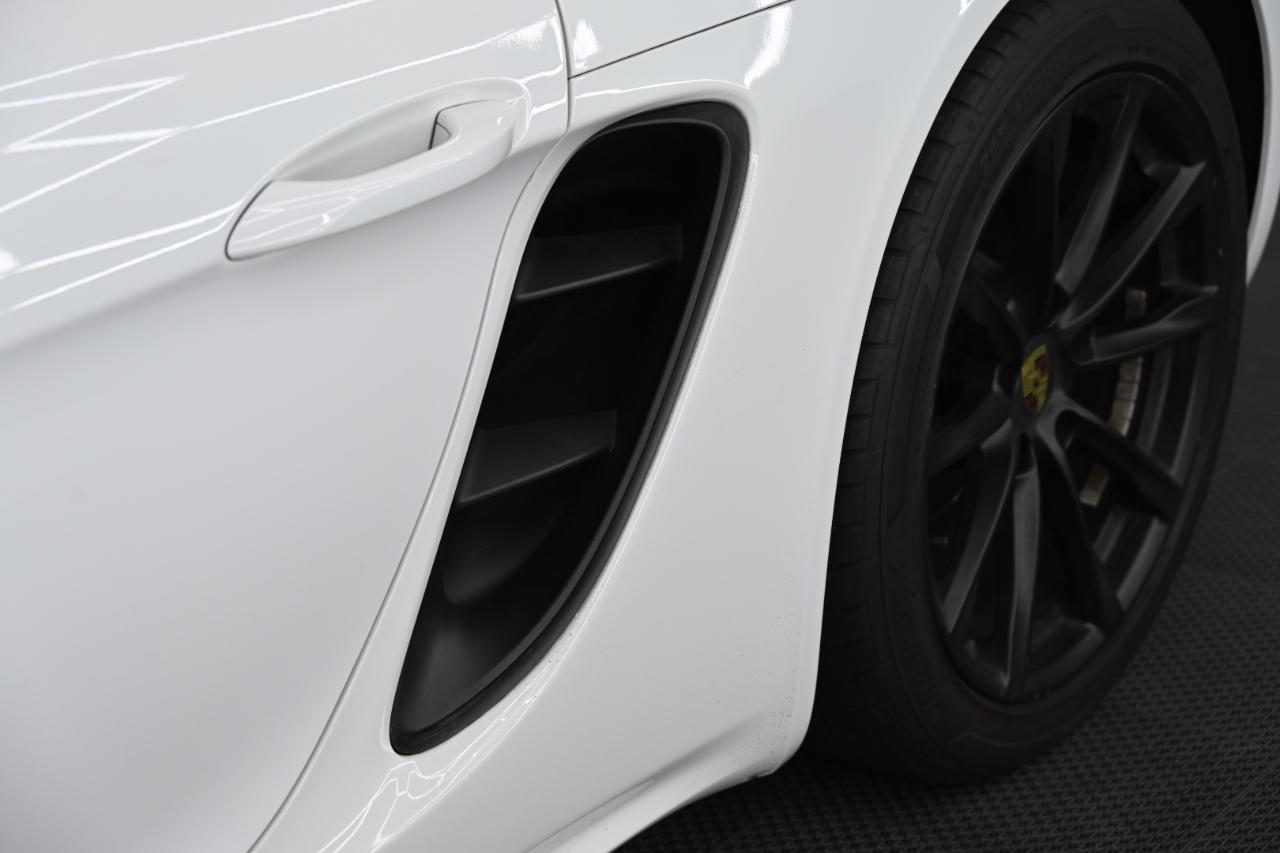 Porsche 718 Cayman Coupe 2018