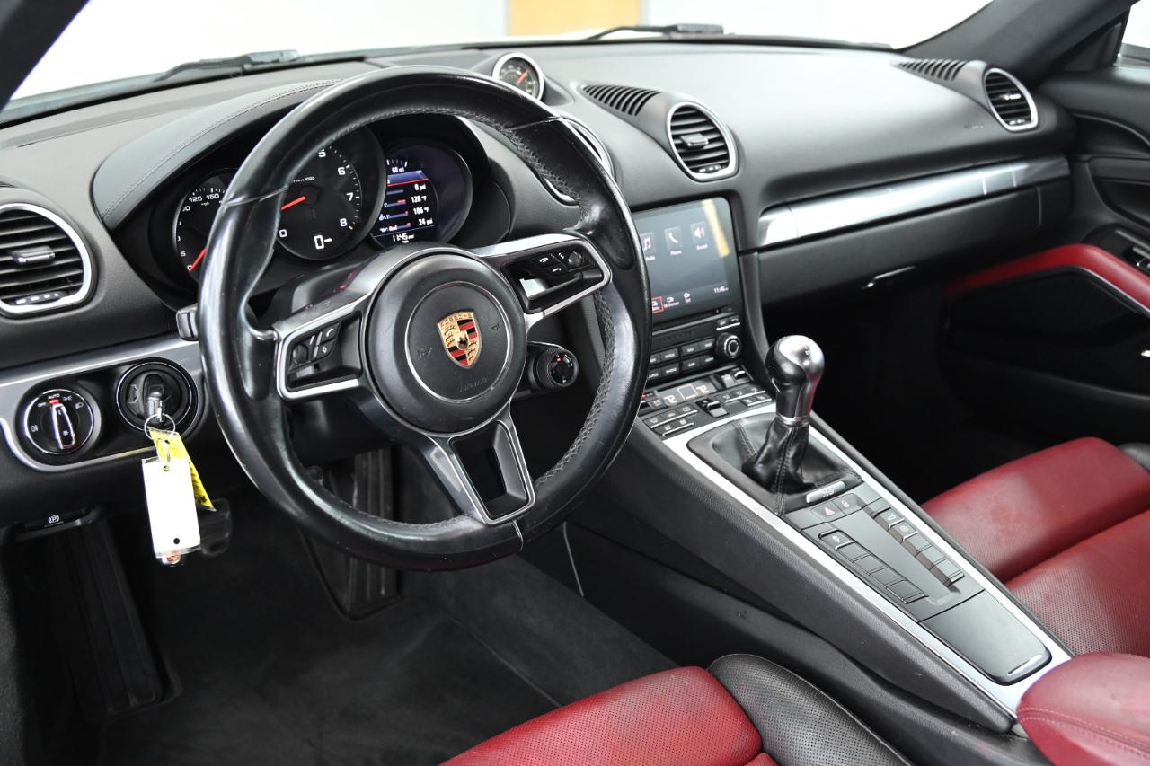 Porsche 718 Cayman Coupe 2018