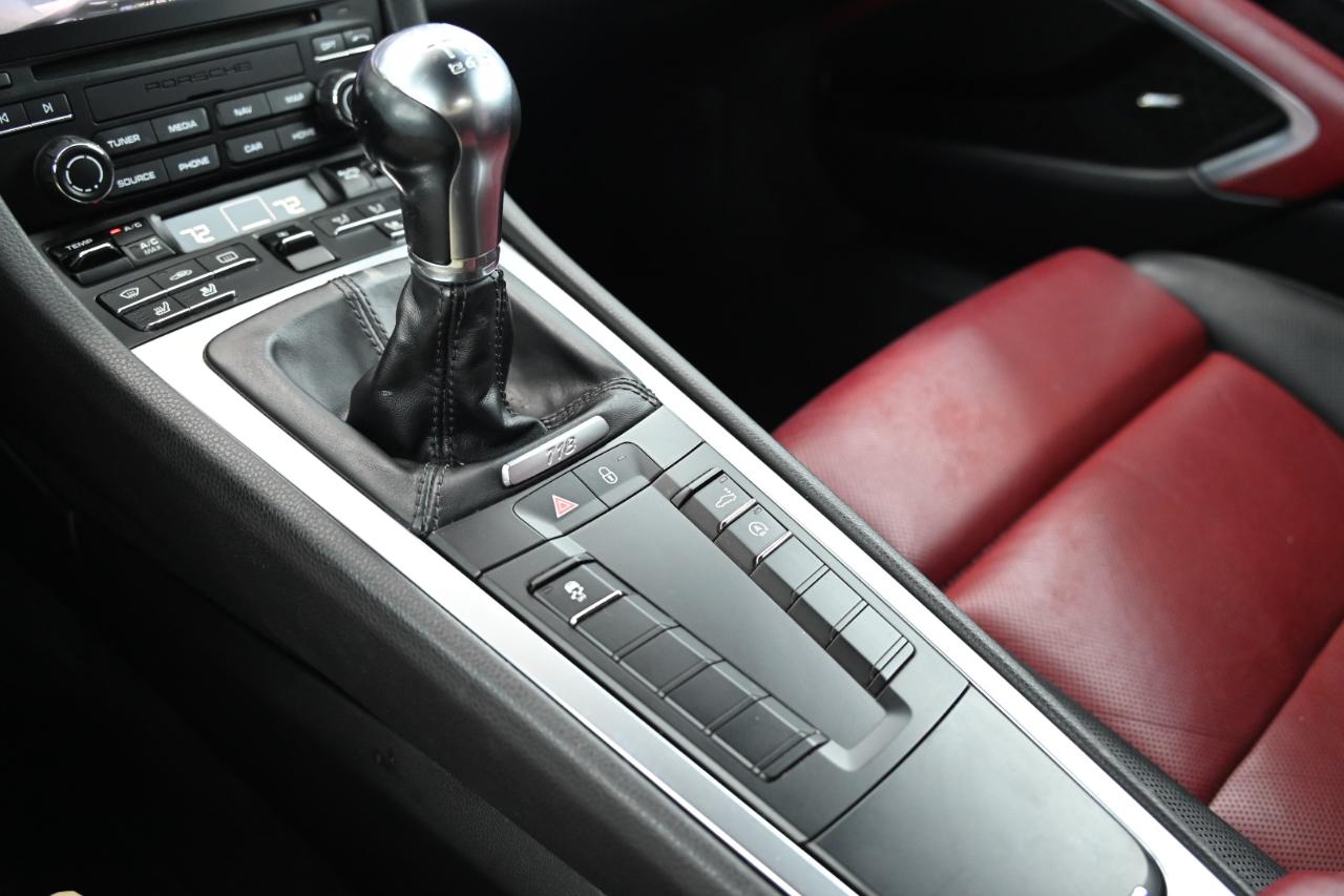 Porsche 718 Cayman Coupe 2018
