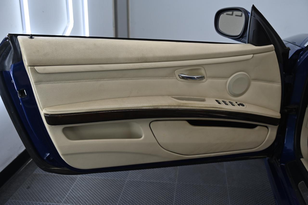 BMW 3-Series 328i Convertible 2012