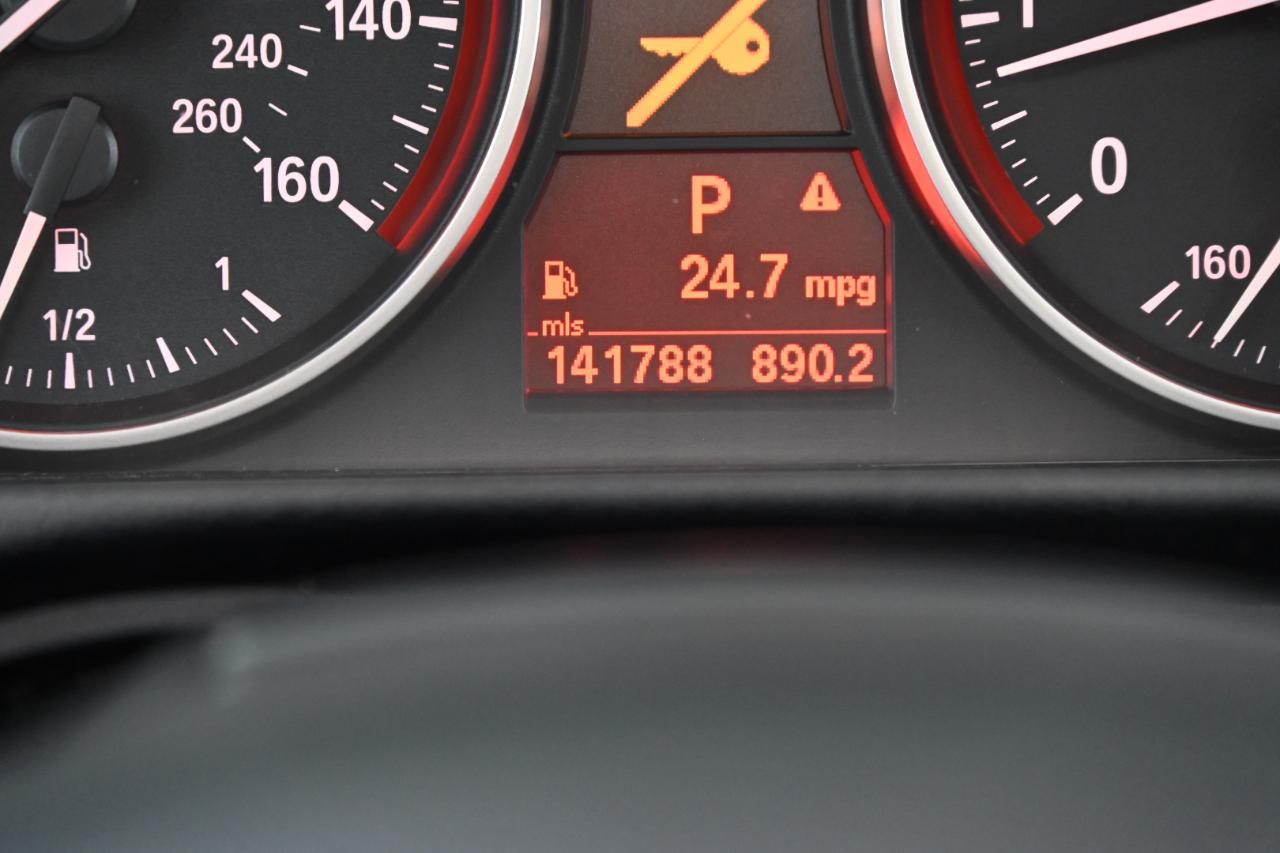 BMW 3-Series 328i Convertible 2012