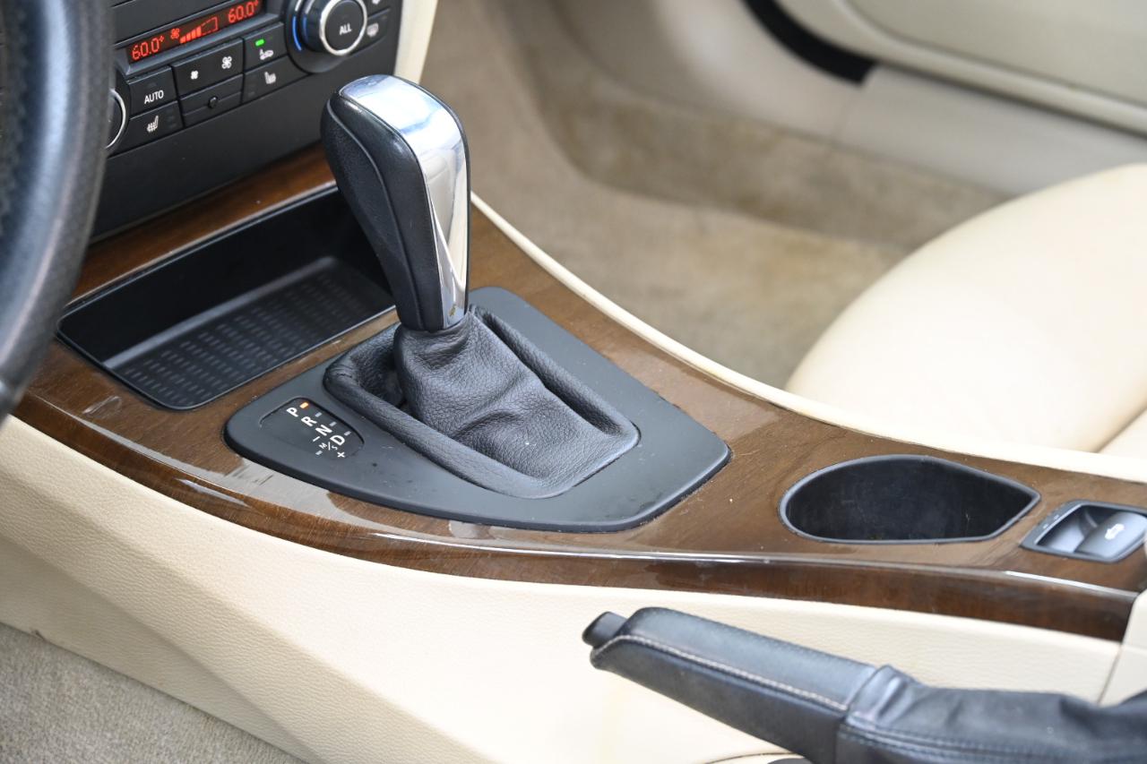 BMW 3-Series 328i Convertible 2012
