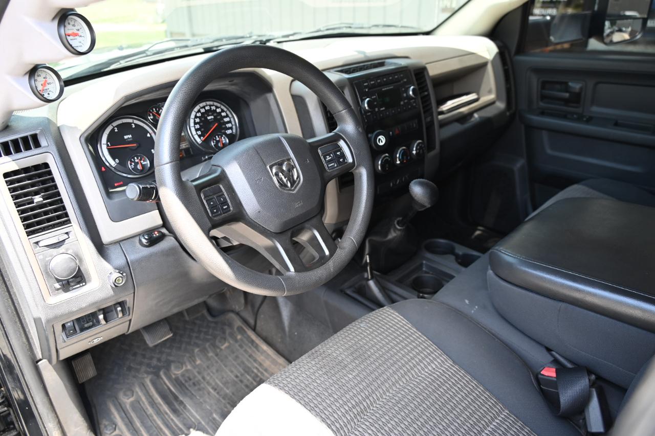 RAM 2500 ST Crew Cab SWB 4WD 2012