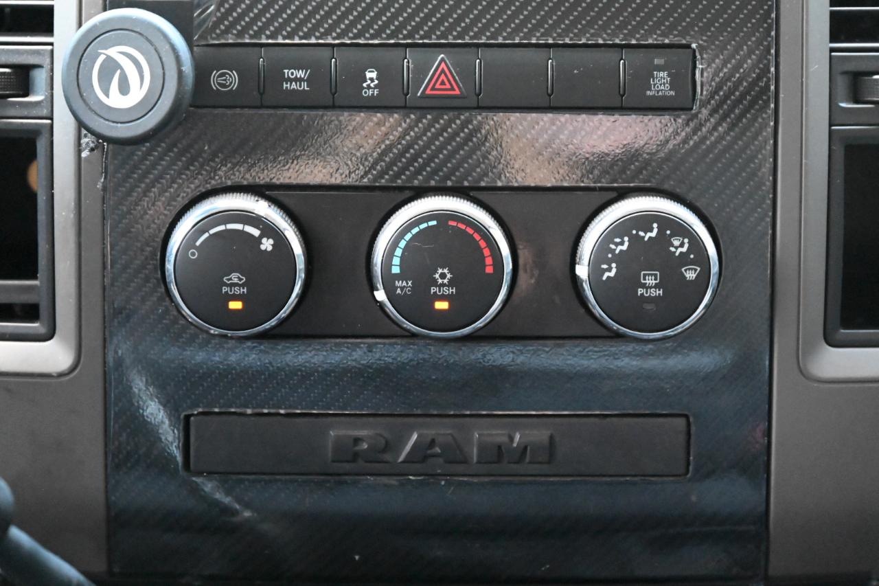 RAM 2500 ST Crew Cab SWB 4WD 2012