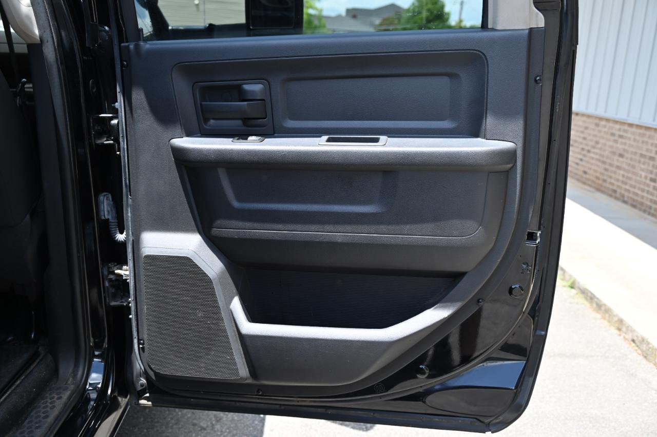 RAM 2500 ST Crew Cab SWB 4WD 2012