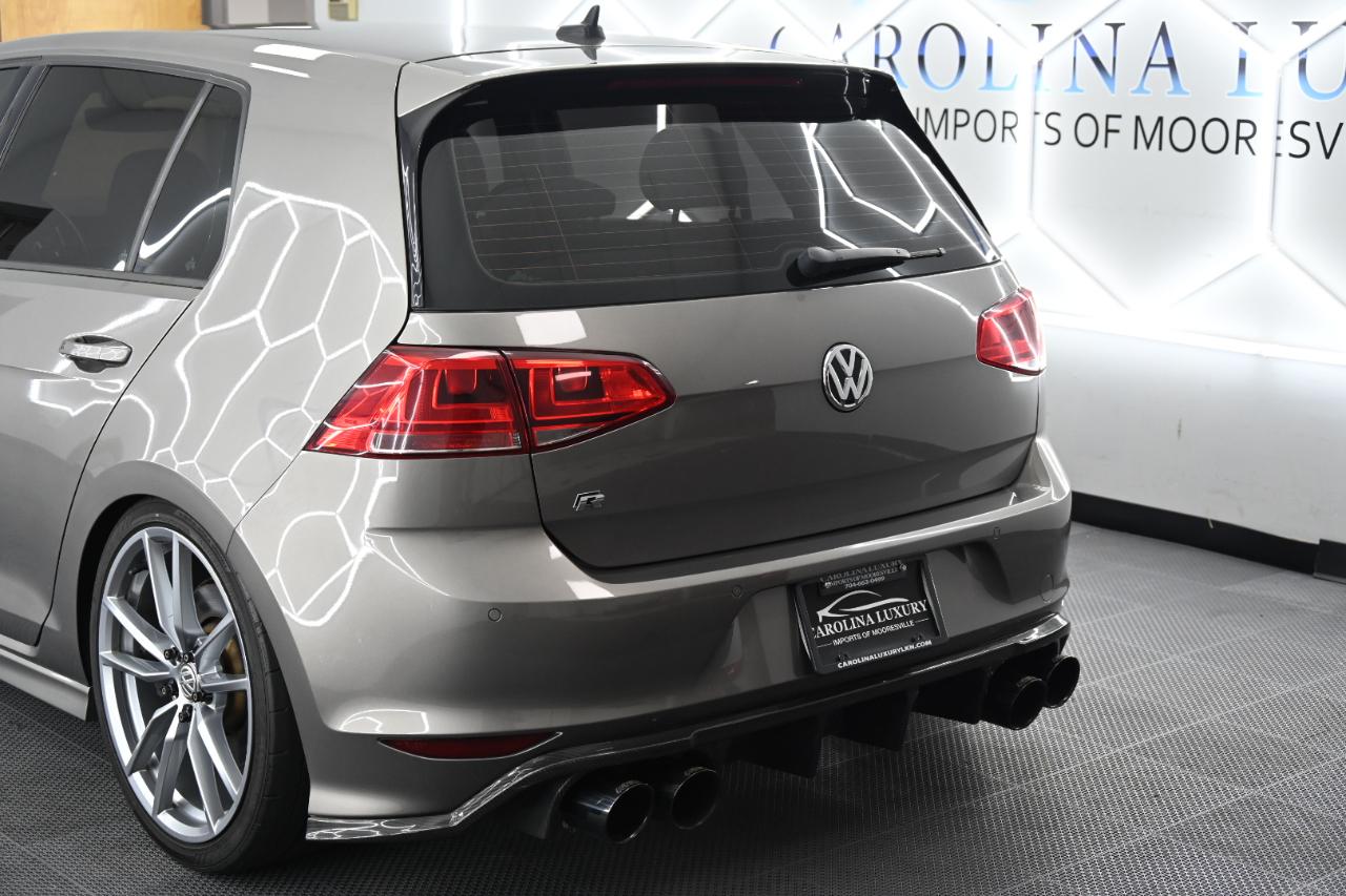 Volkswagen Golf R 2.0T Manual w/DCC/Nav 2017