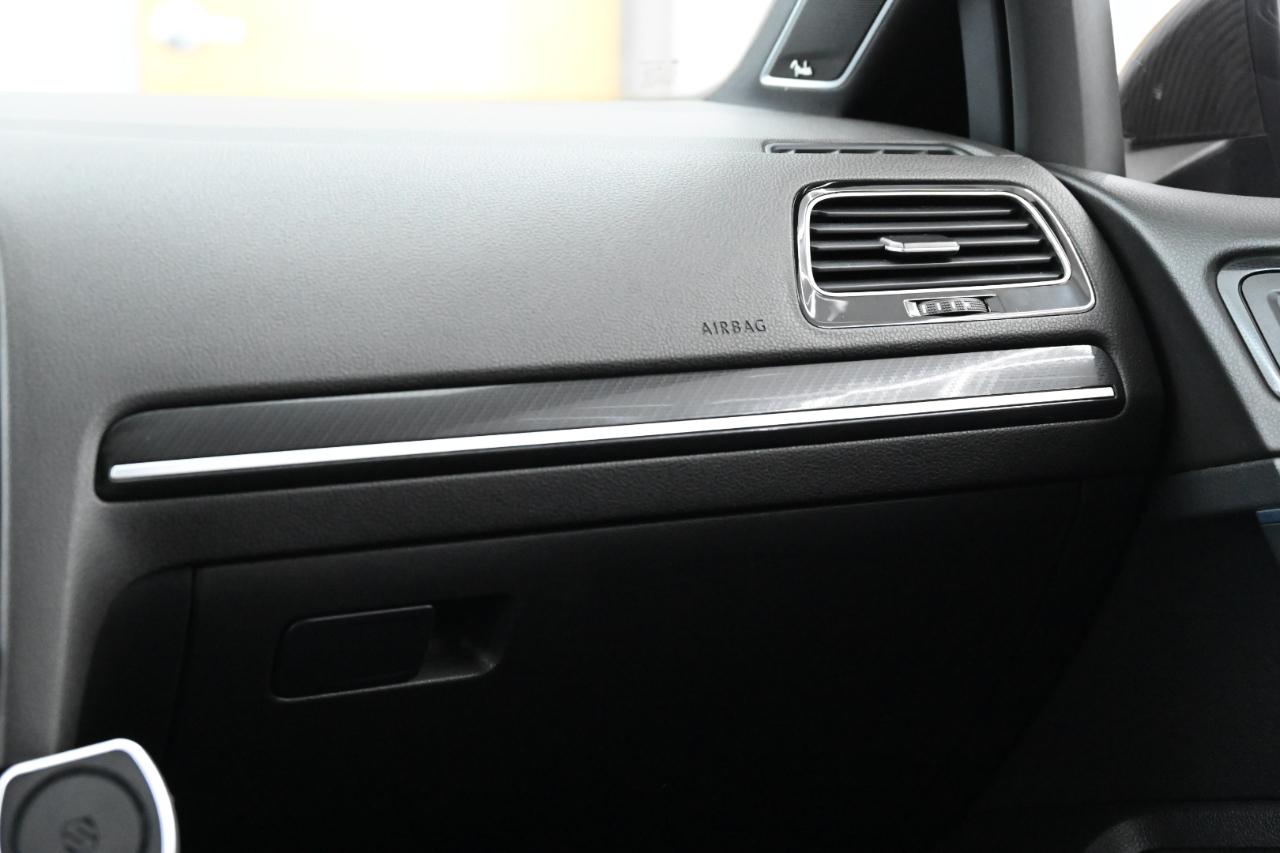 Volkswagen Golf R 2.0T Manual w/DCC/Nav 2017