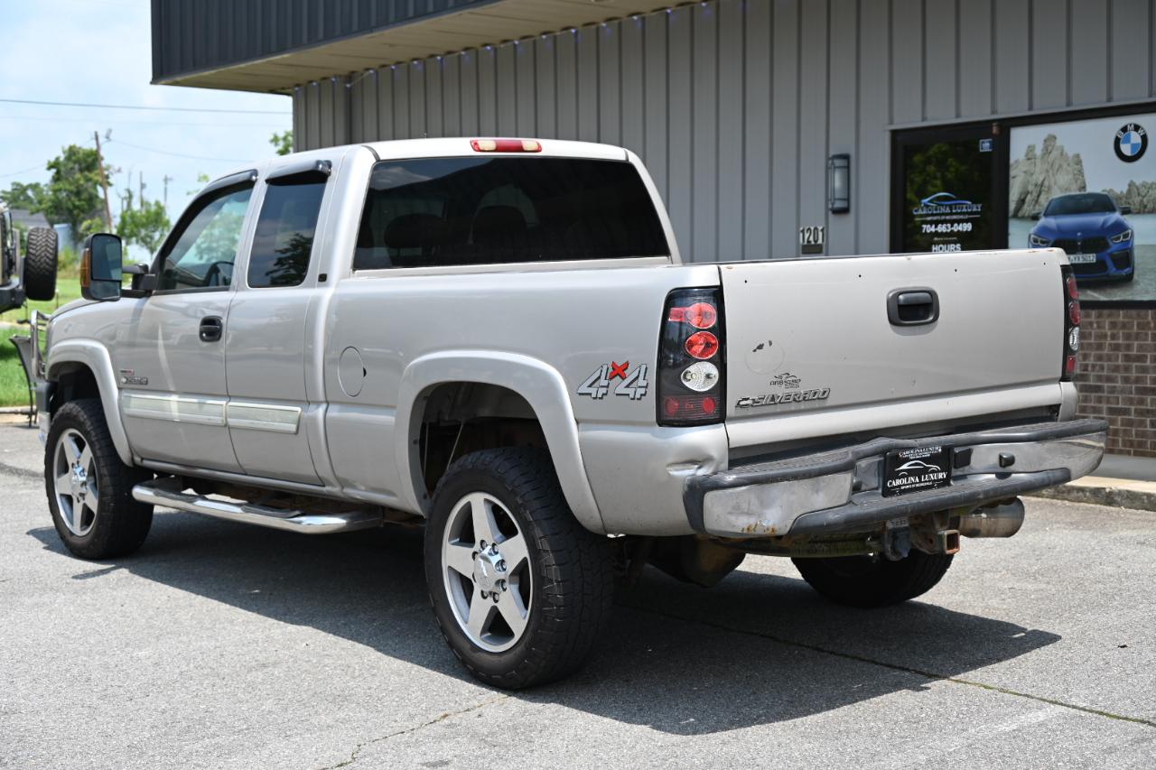 Chevrolet Silverado 2500HD LS Ext. Cab 4WD 2006